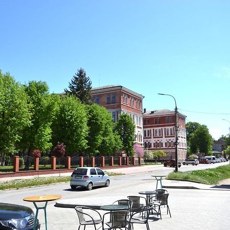 Апартаменты Sunset Camenița Exterior foto